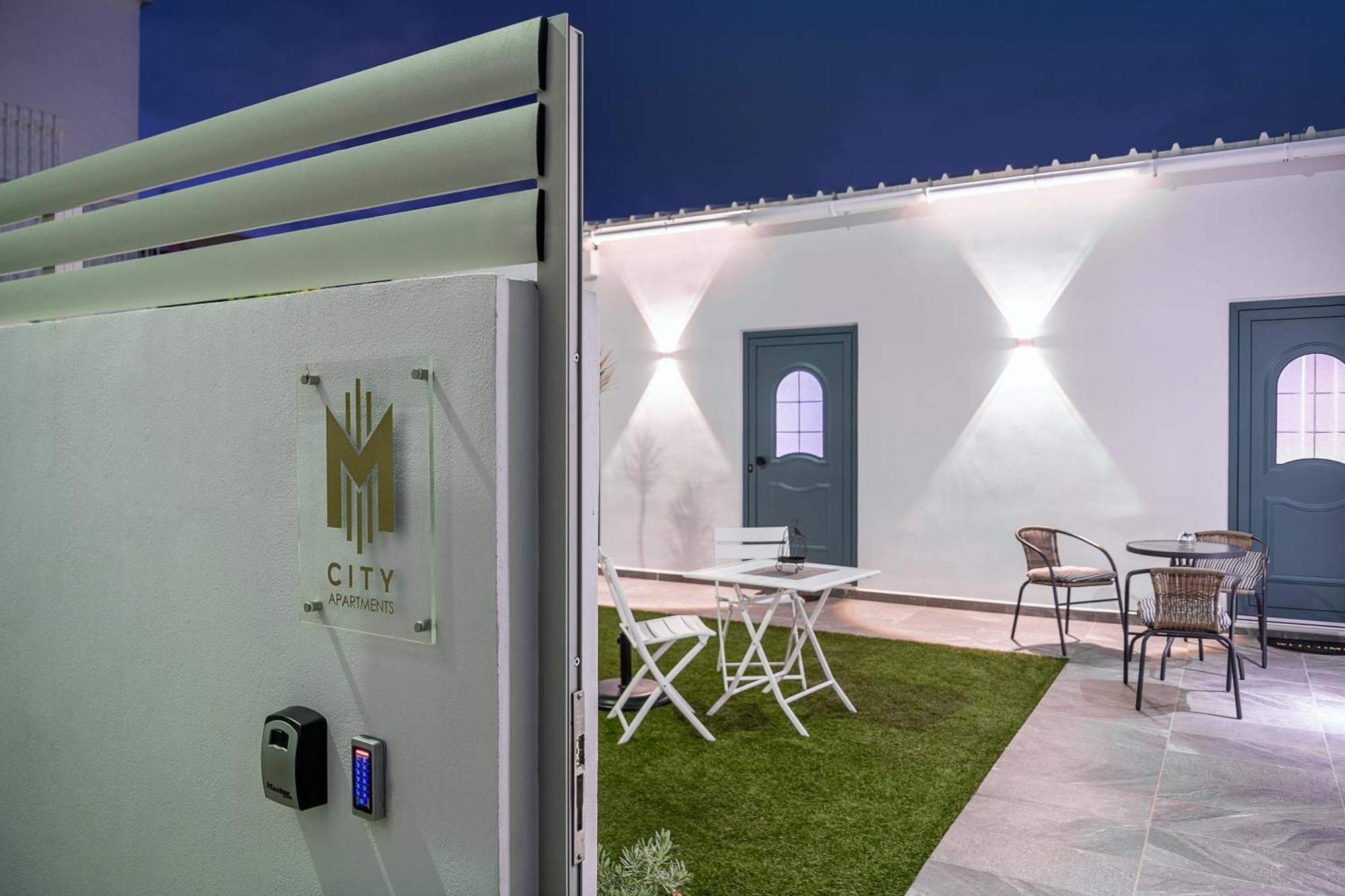 חאניה M City Apartments 100M From The Beach מראה חיצוני תמונה